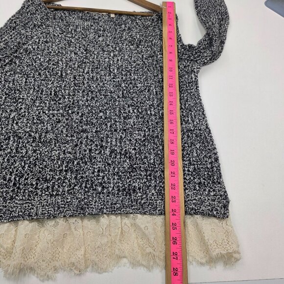 Soft Surroundings M Black White Marled Knit Lace Hem Tunic Sweater Boho Cozy - Picture 14 of 15